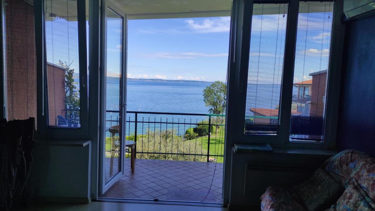 Front Lake Amazing View Manerba del Garda Exterior foto